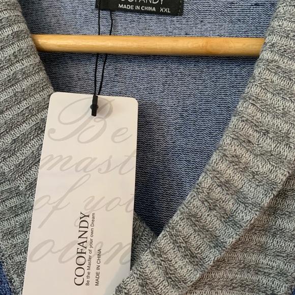 Men’s Sweater - Picture 2 of 3